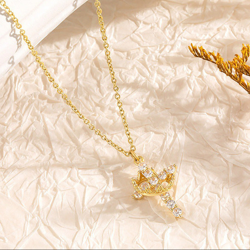 Colar Cruz Dourada com Cristais – Símbolo de Fé e Luz