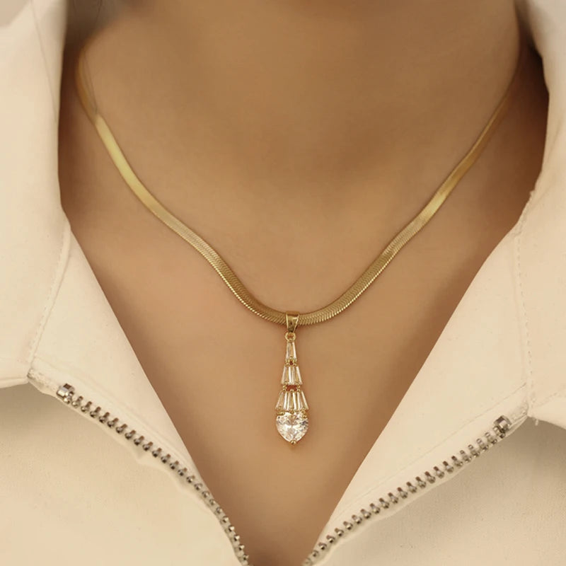 1 Piece Fashion Transparent Tassel Love Heart Tower Pendant Necklace for Women Anniversary Gift for Family