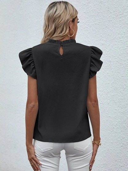Blusa Capri – Babados & Elegância Minimalista