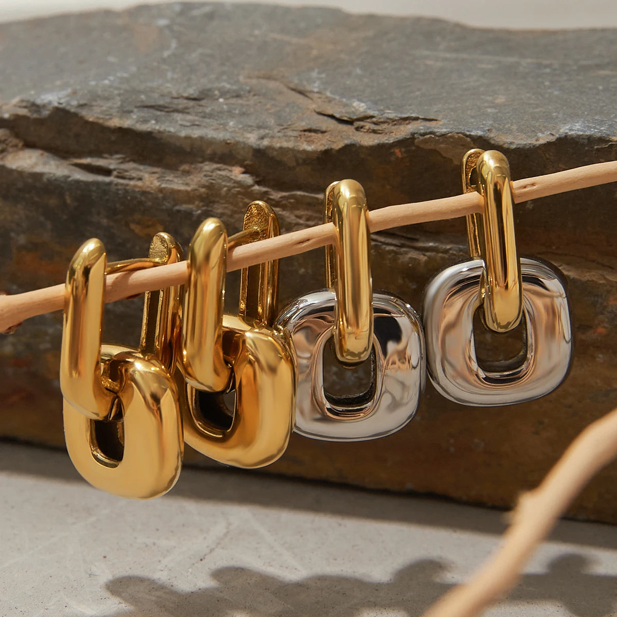 Brincos Singuli Ouro 18K